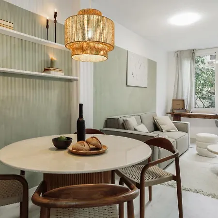 Drago - 3 Bedrooms And Balcony In Les Corts 아파트 *
